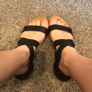 Miz Mooz Ainsley sandal 🖤